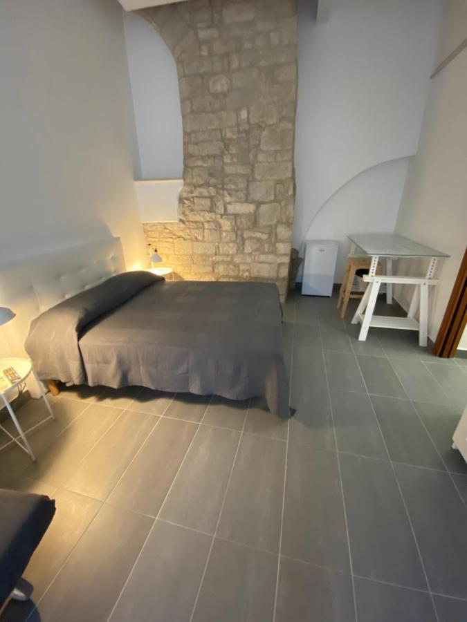 Bed and Breakfast Arco Del Priore Трані Екстер'єр фото