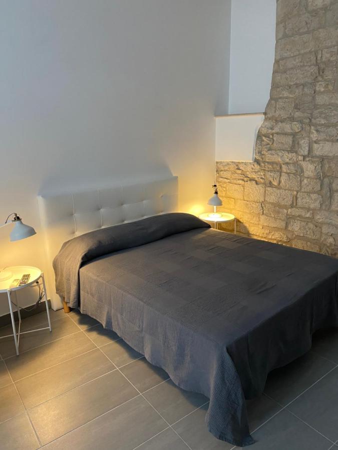Bed and Breakfast Arco Del Priore Трані Екстер'єр фото